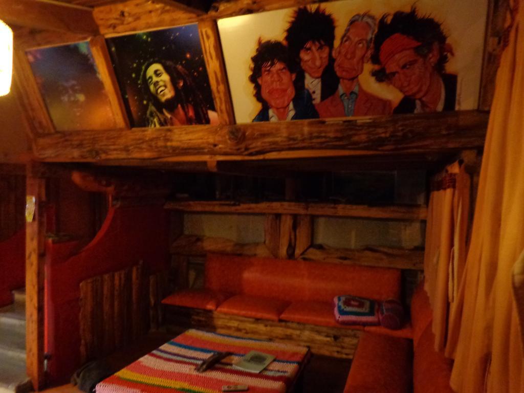 Wood House Hostel Bariloche Zewnętrze zdjęcie